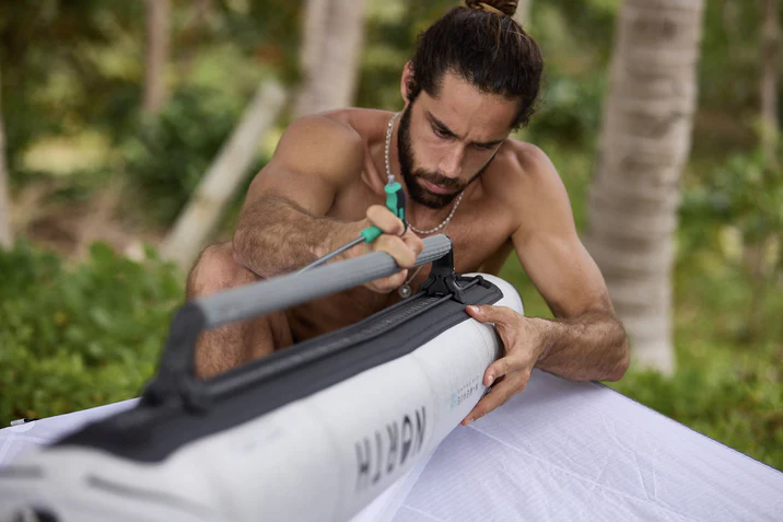 Rigid Wing NORTH Shiftlock Handle - Carbon