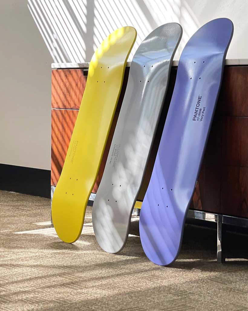 GLOBE + Pantone Skateboard | Limited Edition Color of the Year 2022 – 8.25"