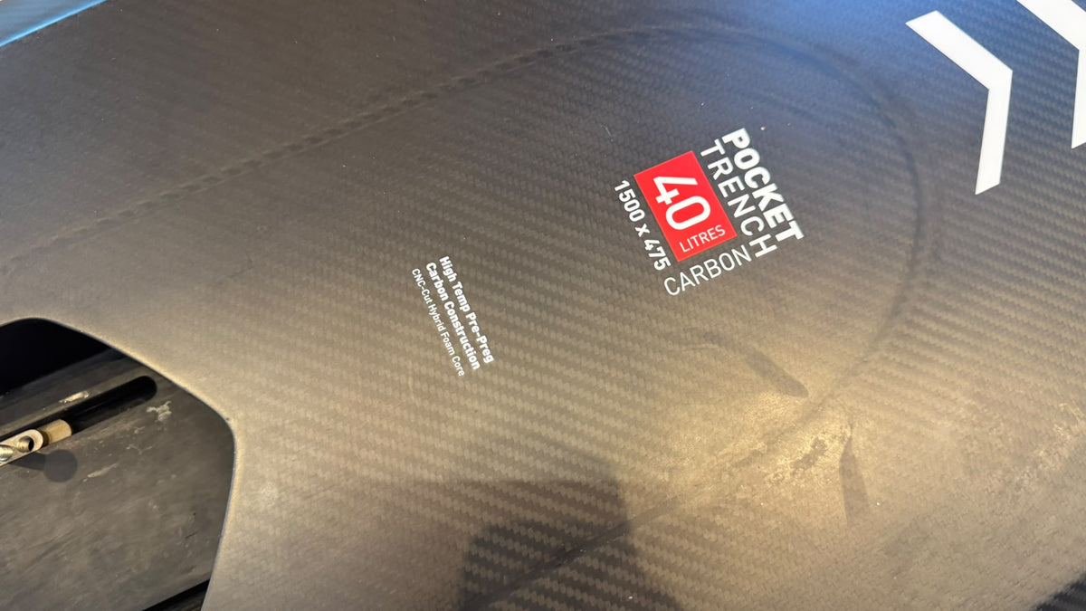 AXIS Pocket Trench Carbon 40L – Tavola Wing Foil in Carbonio 150 × 47,5 cm | Usato Come Nuovo