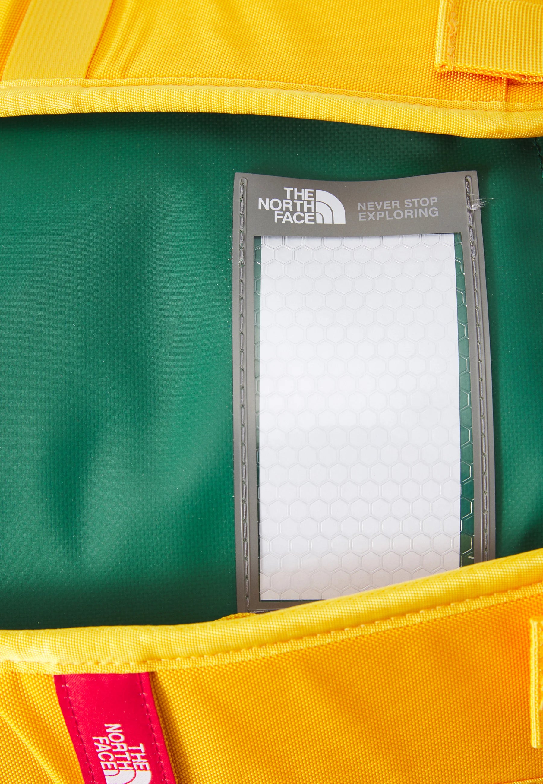 THE NORTH FACE Base Camp Duffel bag - S (50lt) – TNF BLACK/TNF WHITE