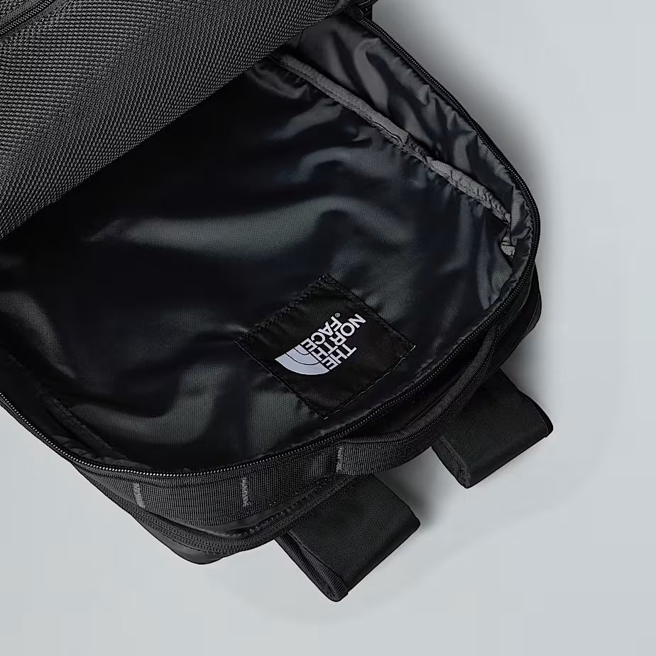 THE NORTH FACE Base Camp Voyager Daypack 26lt backpack - TNF Black-Asphalt Grey