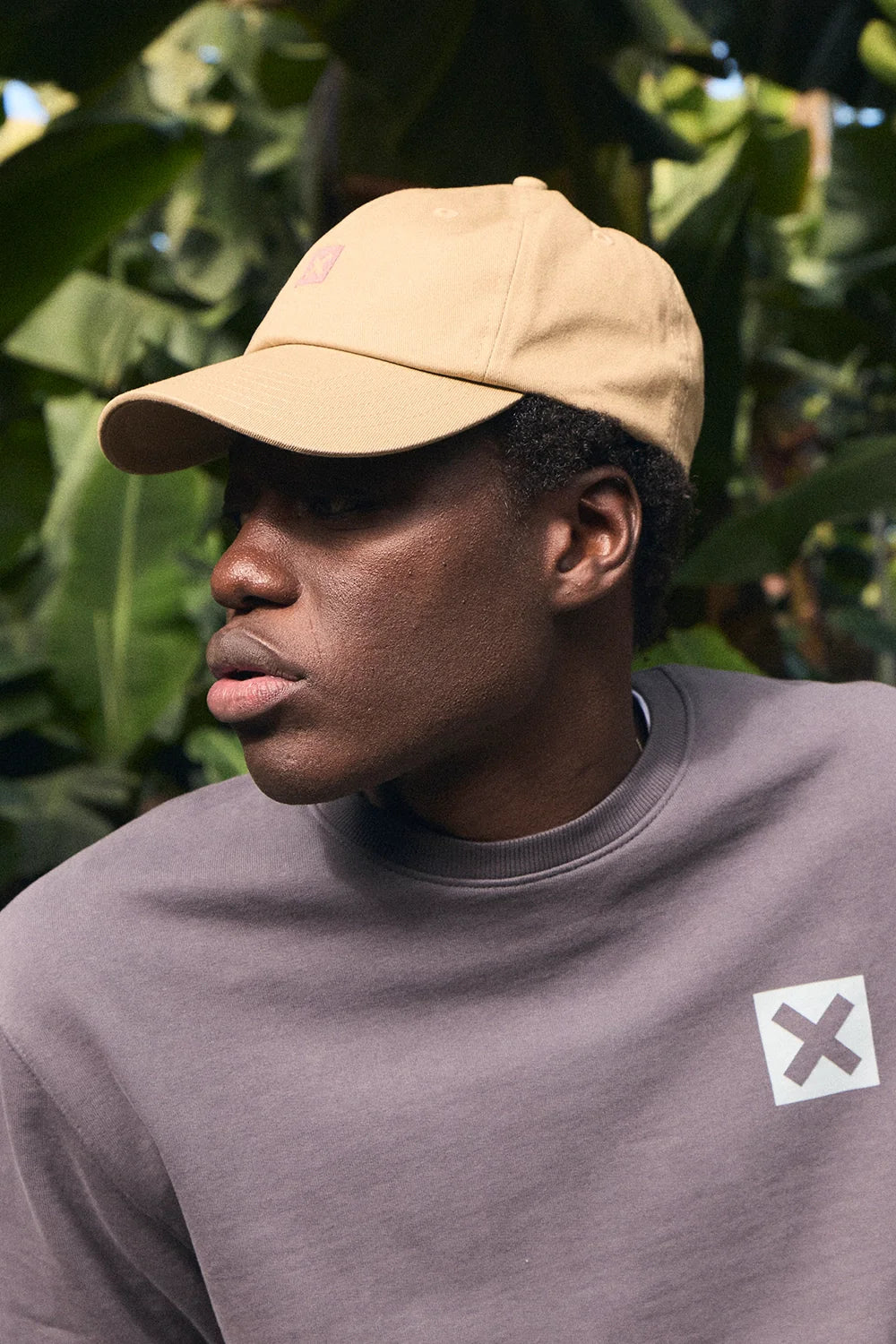 🧢 Blue Banana Camel Nature Cap