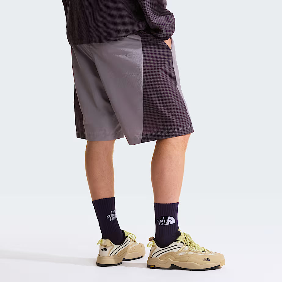 🩳 The North Face 1966 Motion Relaxed Graphic – NSE Belted Shorts Unisex - Transcendent Grey-Endless Dusk