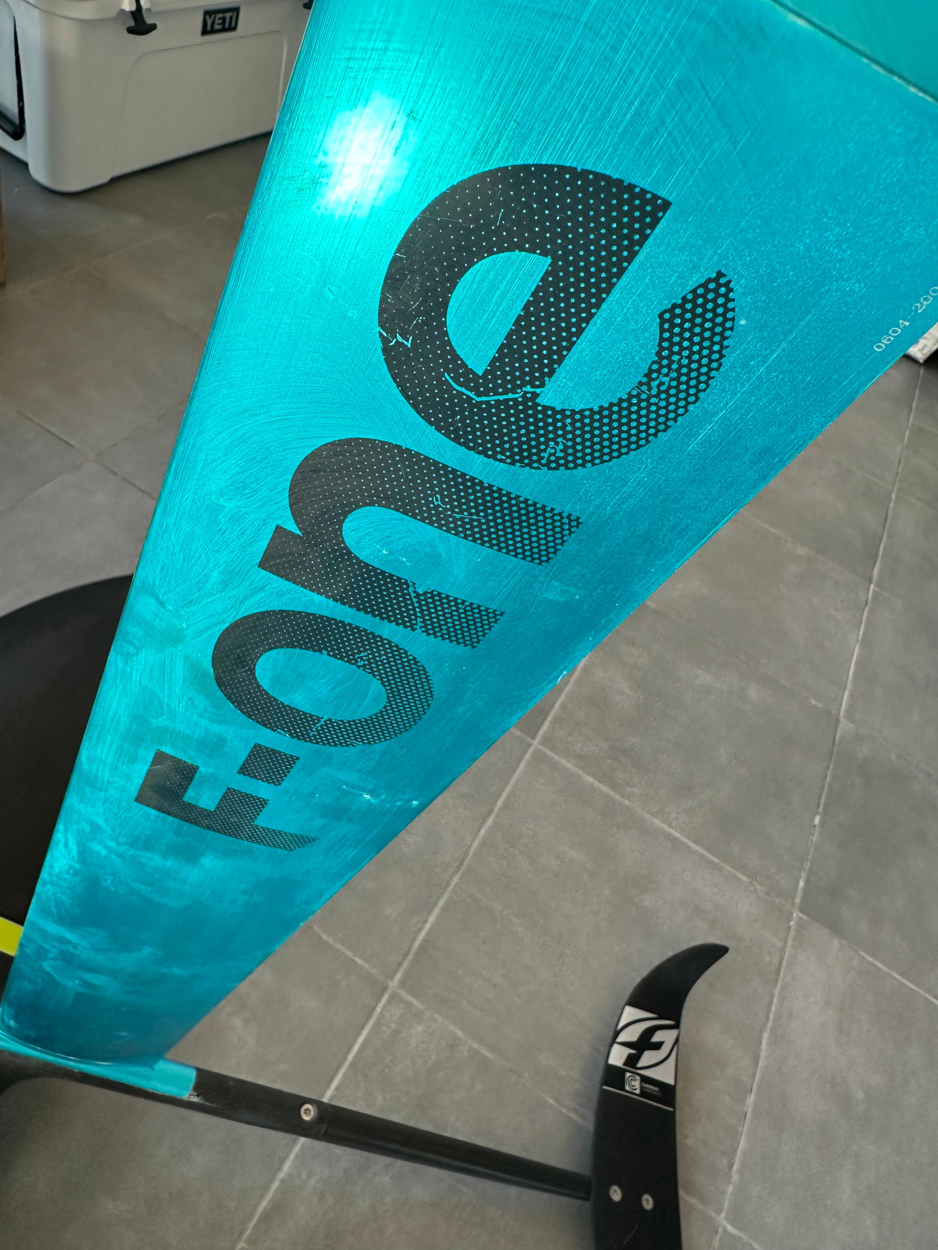 Foil F-ONE Gravity 2200 completo USATO